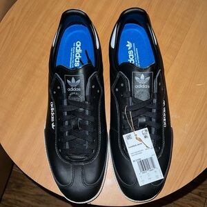 Men’s size 11.5 Adidas Samba